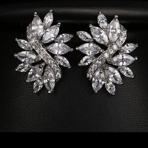 18K White Gold Swarovski Elements crystal Marquise Women's earrings